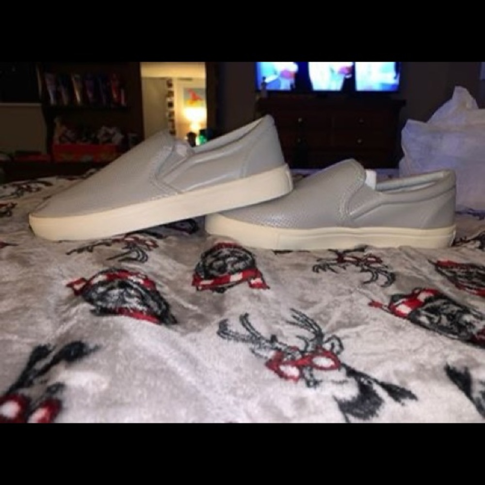 Women’s Fashion Sneakers